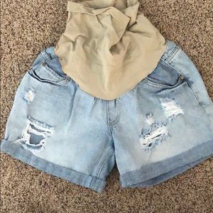 Maternity shorts